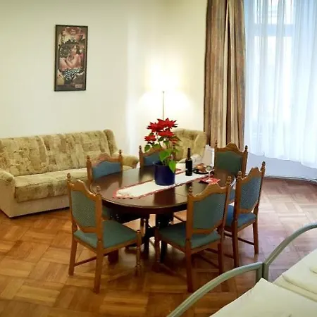 Apartment Happy For Friends *