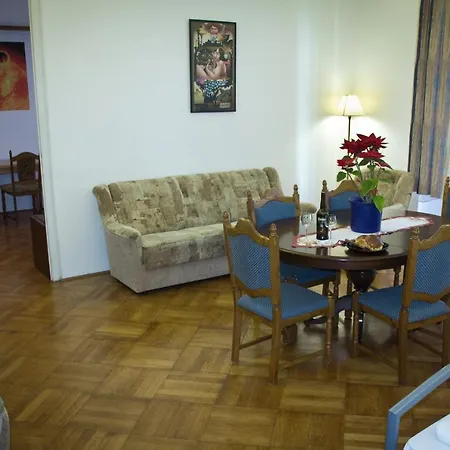 Apartment Happy For Friends *